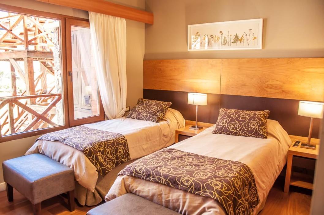Los Robles Apart & Spa Bariloche Zewnętrze zdjęcie