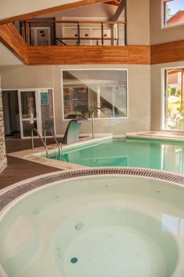 Los Robles Apart & Spa Bariloche Zewnętrze zdjęcie