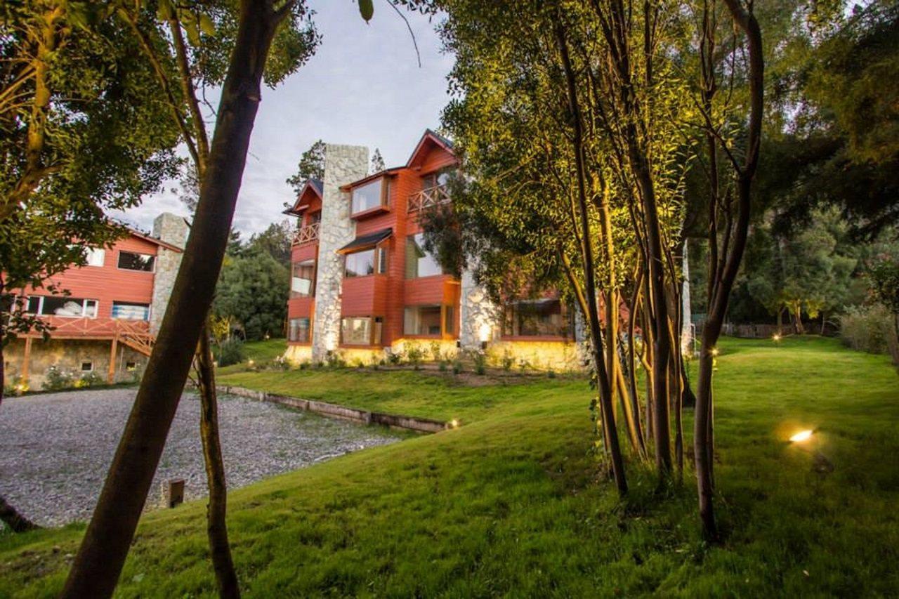 Los Robles Apart & Spa Bariloche Zewnętrze zdjęcie